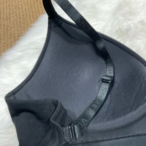 Victoria's Secret Black Bra and White Panty Set - Picture 6 of 11